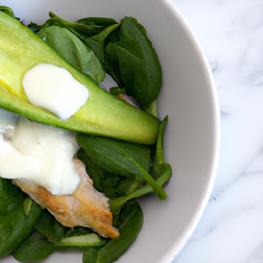 Deliciously⁢ Keto: Creamy Chicken Salad with Avocado Bliss