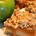Indulge in Delicious Caramel Apple Crumble Bars Today!