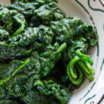 Delicious Keto Creamed Spinach: A Low-Carb Delight!