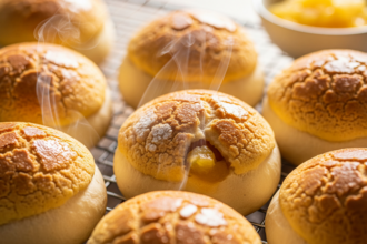 Bolo Bao (Chinese Pineapple Buns): A Crispy, Buttery, and Easy Recipe