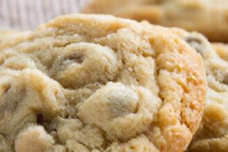 Unlocking the Secrets of Perfectly Crunchy Chip Cookies