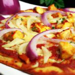 Tandoori Chicken Naan Pizza: A Fusion Feast to Savor!